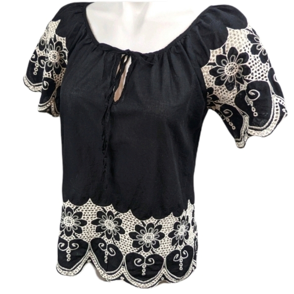 Chenault Embroidered Eyelet Peasant Top Sz Small - Picture 1 of 9